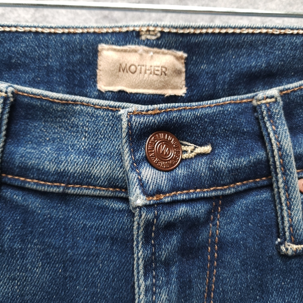 Mother The Mid Rise Dazzler Ankle Jeans In Sweet And Sassy - Picture 5 of 12